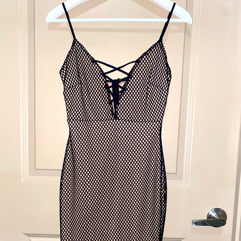 Boutique. Size S. Fish net with underline cream color. Party/Club dress